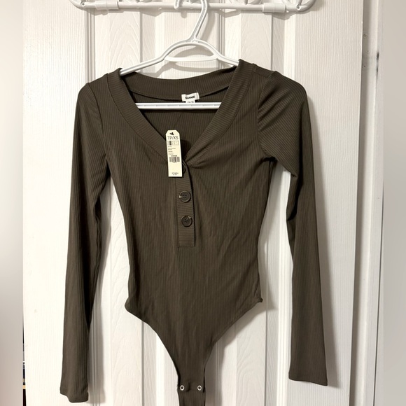 GARAGE NWT bodysuit - Picture 1 of 5